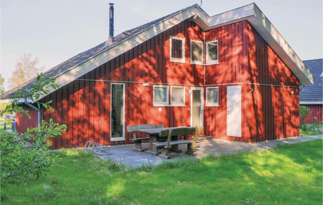 Cozy Home In Rechlin With Wifi ภายนอก รูปภาพ